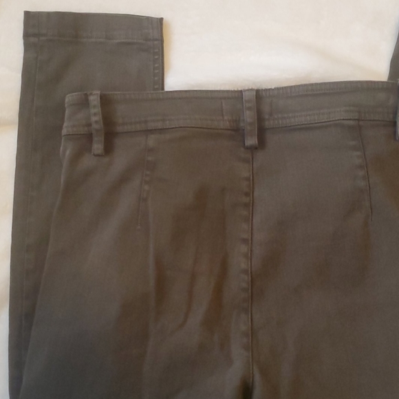 Aritzia Community High rise jean -size 4 - Picture 5 of 5